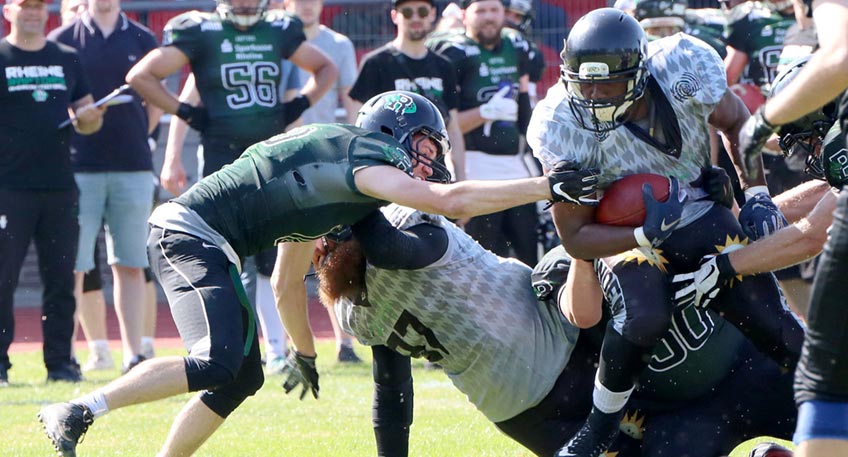 Ungeschlagen. Vorzeitig Meister. Und das in einer Liga, in die man vor der Saison hochgestuft wurde. Die Minden Wolves in der DJK Dom Minden haben in der American Football-Landesliga einen Traumstart hingelegt.