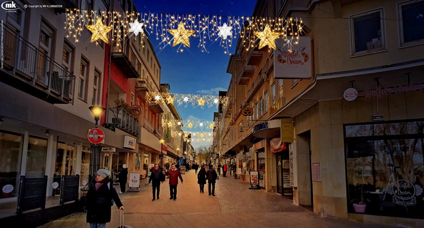 Ab dem 22. November wird eine neue Weihnachtsbeleuchtung in der Innenstadt erstrahlen und den Rundgang durch Stadt und Kurpark zu einem einheitlichen Lichterlebnis werden lassen. Unterst&uuml;tzt wird die Anschaffung der Staatsbad GmbH durch die Sparkasse Bad Oeynhausen &ndash; Porta Westfalica und den Verf&uuml;gungsfond der Stadt Bad Oeynhausen.