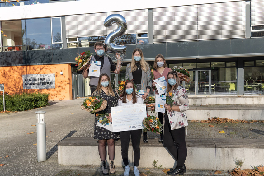 Wie schafft man N&auml;he trotz der coronabedingt notwendigen Distanz? Diese Frage stand im Zentrum des Wettbewerbs &bdquo;Junge Pflege&ldquo; des Deutschen Berufsverbands f&uuml;r Pflegeberufe im November.