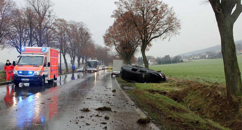 20211227 hallo minden luebbecke unfall haenger 00
