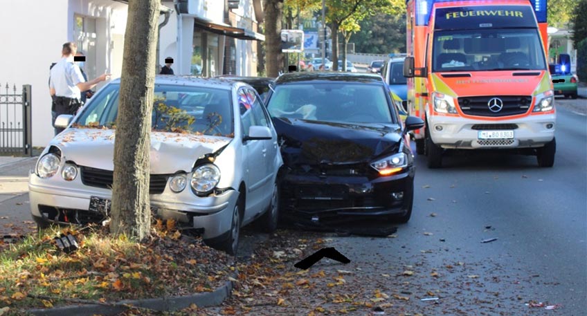 Auf der Eidinghausener Stra&szlig;e ist es am Wochenende zu einem schweren Verkehrsunfall gekommen. Bei diesem fuhr ein VW-Fahrer (87) in ein geparktes Auto auf. Eine Beifahrerin (80) verletzte sich schwer.