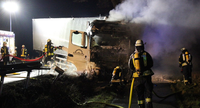 20220106 hallo minden luebbecke lkw unfall 00