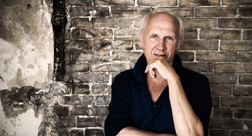 Am Dienstag, 25. Januar, und Mittwoch, 26. Januar sollte der Auftakt des neuen Programms von Herman Van Veen mit dem Titel &bdquo;Mit dem Wissen von Jetzt&ldquo; im Theater im Park stattfinden. Begleitet worden w&auml;re der Niederl&auml;nder von seinem langj&auml;hrigen Ensemble.