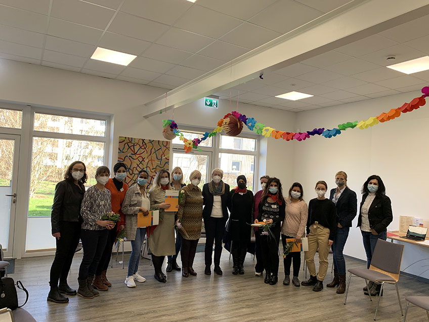 Anzeige Bierpohlweg Dankerser Straße Drabertstraße Driftenweg Erbeweg Goebenstraße Grille Gustav-Heinemann-Brücke Hahler Straße Hausberger Straße Häverstädter Weg Hermannstraße Heuweg Karlstraße Königstraße Königswall Kutenhauser Straße Lübbecker Straße Mainstraße Mindener Straße Petershäger Weg Portastraße Rintelner Straße Sandtrift Sieben Bauern Simeonsglacis St.-Ansgar-Straße Stemmer Landstraße Stiftstraße Todtenhauser Straße Wittelsbacherallee Zähringerallee Geplante Messstellen der Polizei und des Kreises Minden-Lübbecke in der aktuellen Kalenderwoche: Montag, 14.02.2022 Bad Oeynhausen, Kanalstraße Petershagen, Ringstraße Porta Westfalica-Holzhausen, Möllberger Straße Porta Westfalica-Lohfeld, Veltheimer Straße Dienstag, 15.02.2022 Rahden, Tonnenheider Straße Minden, Marienstraße Espelkamp, Isenstedter Straße Espelkamp, Lübbecker Straße Espelkamp, Alte Waldstraße Mittwoch, 16.02.2022 Stemwede, Bremer Straße Hille, Damm Lübbecke, Alsweder Straße Lübbecke-Alswede, Fiestelner Straße Lübbecke-Stockhausen, Am Esch Donnerstag, 17.02.2022 Pr. Oldendorf, Bremer Straße Minden, Lübbecker Straße Bad Oeynhausen-Dehme, Dehmer Straße Bad Oeynhausen-Werste, Werster Heide Bad Oeynhausen-Werste, Bergkirchener Straße Freitag, 18.02.2022 Espelkamp, L 770 Porta Westfalica, Hausberger Straße Bad Oeynhausen-Lohe, Loher Straße Bad Oeynhausen, Kirchbreite Bad Oeynhausen, Weserstraße