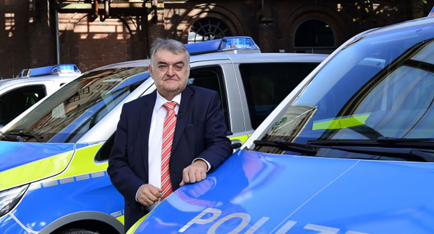 20220315 hallo minden reul polizei