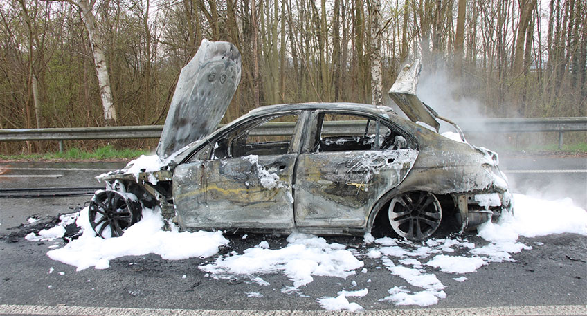 20220401 hallo luebbecke mercedes feuer