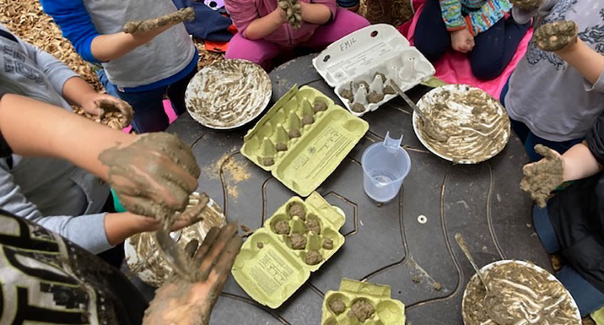 F&uuml;r Kinder von acht bis zehn Jahren bietet das Moorhus-Bildungsteam am Donnerstag, 28. April von 15 bis 17 Uhr einen Wildbienen-Workshop an. Die &bdquo;wilde&ldquo; Verwandte der Honigbiene lebt ganz anders und macht f&uuml;r uns keinen Honig.
