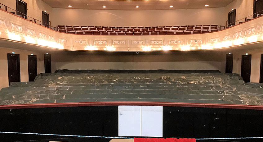 Schon seit rund zwei Jahren steht im Online-Kalender von Stadtk&auml;mmerer Norbert Kresse am 4. April 2022, dass an diesem Tag die Bauarbeiten im Stadttheater Minden beginnen. Damit will Kresse vor allem deutlich machen, wie lange die Stadt Minden schon auf diesen Tag und den folgenden Zeitraum der Sanierungsarbeiten hingearbeitet hat.