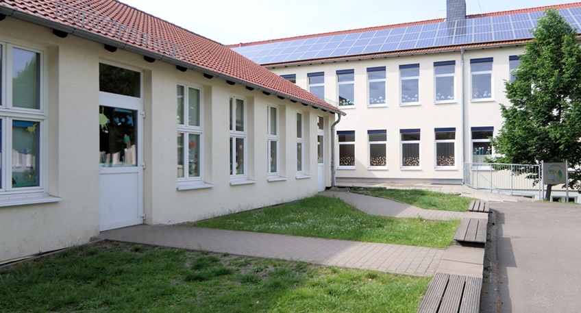 Die Auswirkungen der Corona-Pandemie, der Krieg in der Ukraine und der Fachkr&auml;ftemangel im Bausektor wirken sich zunehmend gravierend auch auf die Bauma&szlig;nahmen der Stadt Minden aus. In einer E-Mail informierte Stadtk&auml;mmerer Norbert Kresse, der auch verantwortlich f&uuml;r die Geb&auml;udewirtschaft ist, jetzt die Mitglieder des Bildungsausschusses &uuml;ber die aktuelle Lage bezogen auf anstehende Schulbauma&szlig;nahmen. 