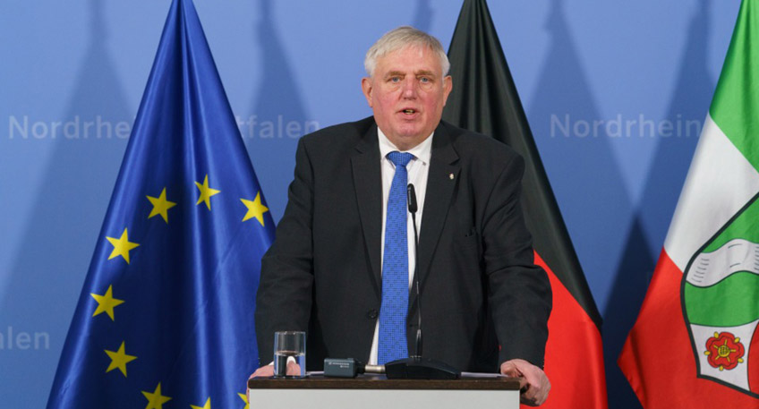 Die anhaltend sinkende Tendenz bei den Infektionszahlen und die hohen Impfquoten bei Beschäftigten und Bewohnerinnen und Bewohnern von Pflegeeinrichtungen und Einrichtungen der Eingliederungshilfe ermöglichen ab 4. Juni 2022 weitere Öffnungsschritte in den Einrichtungen. 