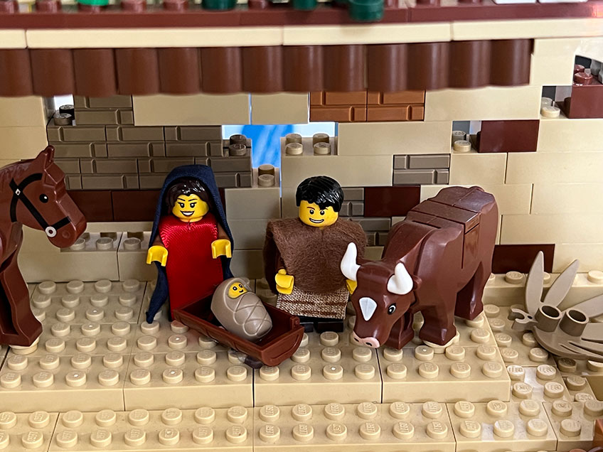 Der Dombau-Verein Minden (DVM) l&auml;dt am Samstag, 4. Juni, zu zwei &ouml;ffentlichen F&uuml;hrungen durch die Lego-Ausstellung &bdquo;Die Welt der kleinen Steine: Mit Maria unterwegs&ldquo; im Domschatz Minden ein.