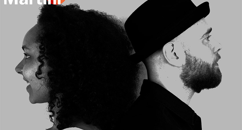 Ein leckeres Getränk zu jeder Jahreszeit - oder ein akustischer Genuss. Eine Gitarre, eine Ukulele und zwei Stimmen im Einklang. Mit eigenen Songs und Coverstücken schaffen sie eine harmonische Atmosphäre aus Reggae, Jazz und Popmusik.