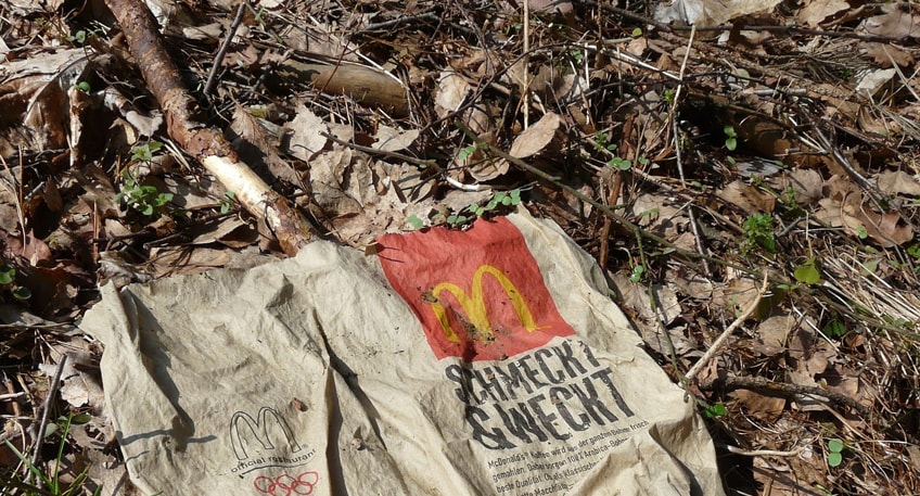 Minden hat viele Pluspunkte &ndash; vom Glacis &uuml;ber die Weser und die Innenstadt bis hin zu den lebendigen Stadtbezirken. Damit die Stadt weiter lebenswert und attraktiv bleibt, bitten Stadtverwaltung und St&auml;dtische Betriebe Minden (SBM) um Mithilfe: Mit dem M&auml;ngelmelder kann jede und jeder ab sofort Sch&auml;den oder Verunreinigungen im Stadtgebiet ganz leicht melden.