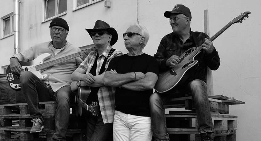 WindheimNo2 feiert Vatertag und präsentiert BECKHOUSE mit Rockclassics unplugged: ZZ TOP, CCR, JJ Cale, Golden Earring, Rolling Stones….. Rockklassiker wie man sie so selten gehört hat Gegründet wurde die Band "Beckhouse" im Jahre 2012 als Akustik-Duo von Holger Roggemann und Torsten "TC Murphy" Kruse.