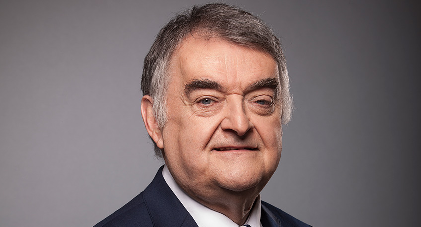 Am Dienstag, 13. Juni 2023, gaben Innenminister Herbert Reul und Schulministerin Dorothee Feller am Berufskolleg in Hilden bekannt, dass der Schulversuch Fachoberschule Polizei (FOS Polizei) fortgesetzt und erweitert wird.