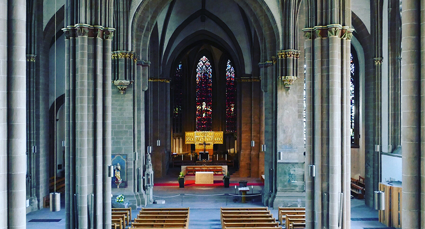 Er war die Bischofskirche des um 800 von Karl dem Gro&szlig;en in Minden gegr&uuml;ndeten Bistums Minden: der Mindener Dom. Der Dombau-Verein Minden (DVM) l&auml;dt am Samstag, 10. Juni, 11 Uhr, zu einer &ouml;ffentlichen F&uuml;hrung mit Matthias Meckes in die Kathedrale ein.