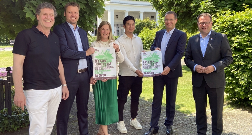 https://www.hallo-minden.de/data-minden/Archiv_Bilder/2023/202306_Juni/20230617_hallo_minden_bad_oeynhausen_parklichter_c_Staatsbad_GmbH.jpg