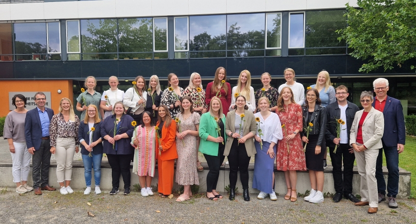 20230728_hallo_minden_mkk_abschluss_pflegefachmann_2