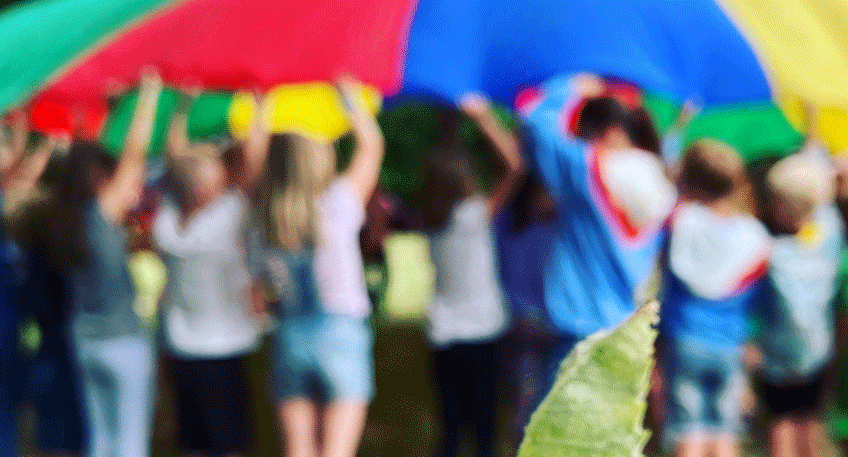 Kaum sind die ereignisreichen Sommerferien zu Ende gegangen, steht in der Kinder- und Jugendarbeit bereits die Planungsphase der Herbstferienspiele an. Diese werden im Kinder- und Jugendkreativzentrum Anne Frank jeweils in der ersten und zweiten Woche f&uuml;r Kinder von sechs bis 12 Jahren veranstaltet.