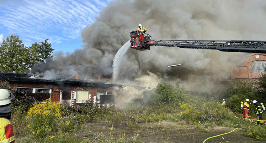 20230831 hallo minden brand fort a 00