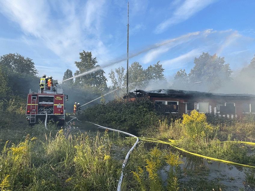 20230831 hallo minden brand fort a 00