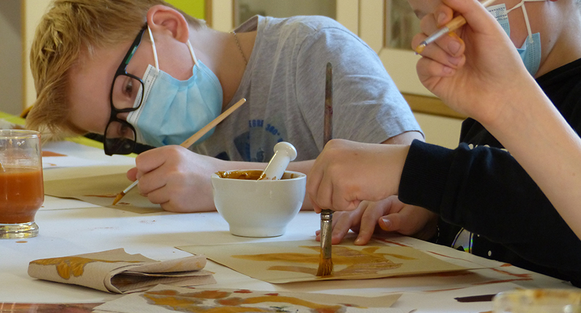 Am Sonntag, den 10. Dezember k&ouml;nnen Eltern, Gro&szlig;eltern und Kinder ab 6 Jahren im Mindener Museum um 14 Uhr gemeinsam die neue Sonderausstellung &bdquo;Bilder im Dunkeln" &ndash; H&ouml;hlenkunst der Eiszeit&ldquo; erkunden.