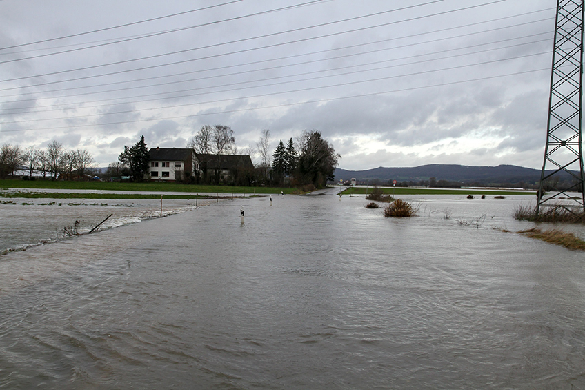 20231225 hallo minden hochwasser eisbergen rettung 01