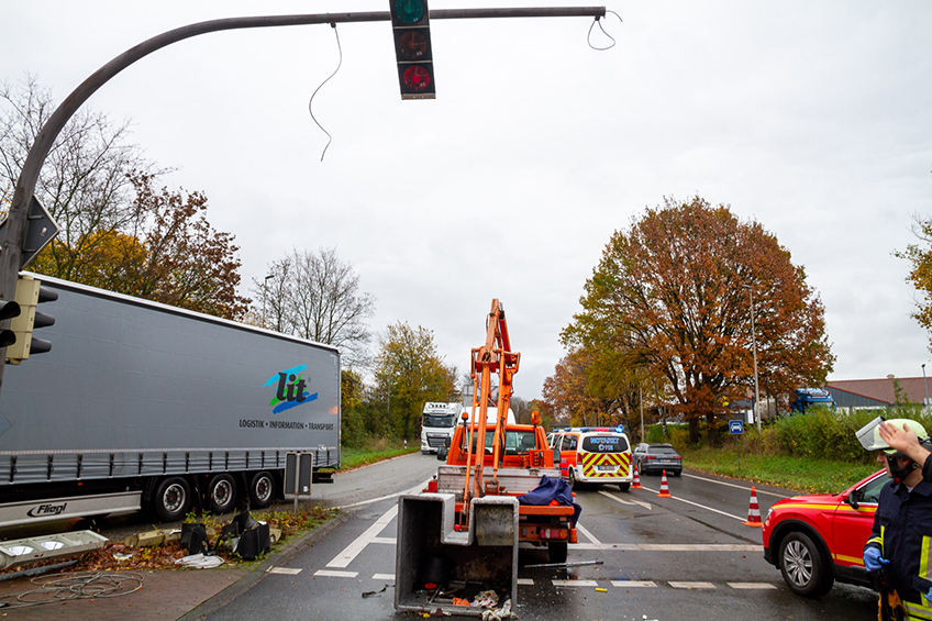 20231121 hallo minden unfall b482 00