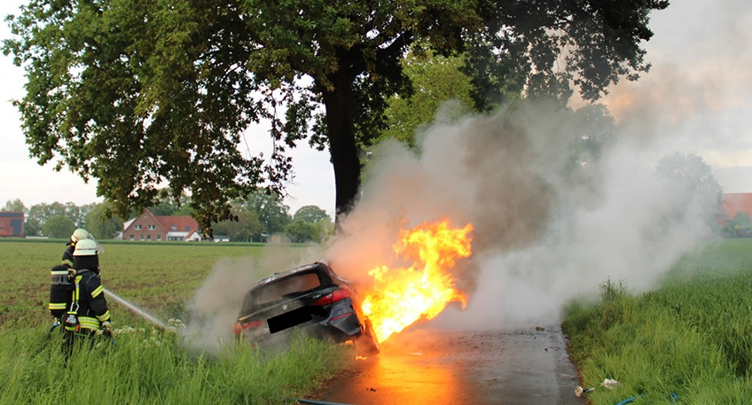 Gro&szlig;es Gl&uuml;ck hatte am Sonntagabend eine 18-j&auml;hrige Espelkamperin bei einem mutma&szlig;lichen Alleinunfall auf der Stra&szlig;e "Auf dem Bollfeld".