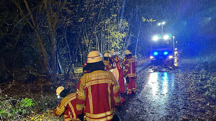 20241124 hallo minden feuerwehr unfall suedramd nordbruecke 01