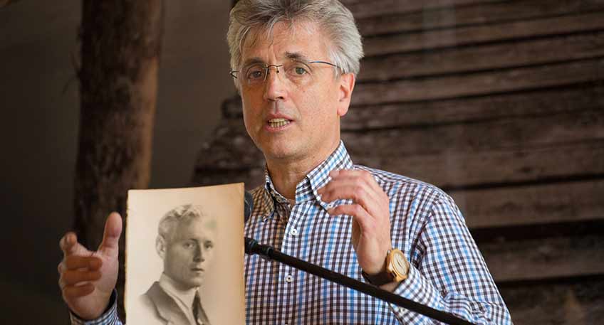 Am Sonntag, dem 08. Dezember 2024 lädt die KZ-Gedenk- und Dokumentationsstätte Porta Westfalica zu einer Gedenkveranstaltung mit einem Vortrag anlässlich des 80. Todestages von Albertus de Raaf ein. 