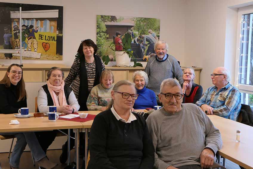 Um der wachsenden Einsamkeit in der Gesellschaft entgegenzuwirken und die Gemeinschaft zu stärken, wurde „Das Offene Café" in Rodenbeck ins Leben gerufen. Ende Oktober öffnete das Café erstmals seine Türen.