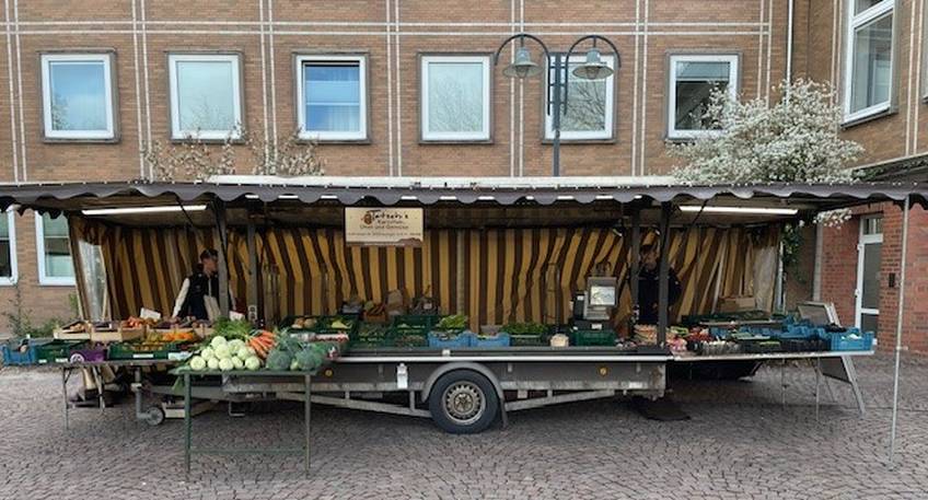 20250502_hallo_minden_Tatschis_Kartoffeln_Wochenmarkt_Minden_Deutsche_Marktgilde