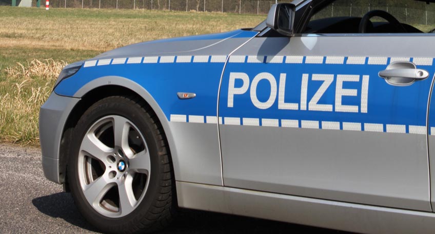 https://www.hallo-minden.de/data-minden/Archiv_Bilder/2025/202506_Juni/polizeifahrzeug-bundespolizei-111.jpg