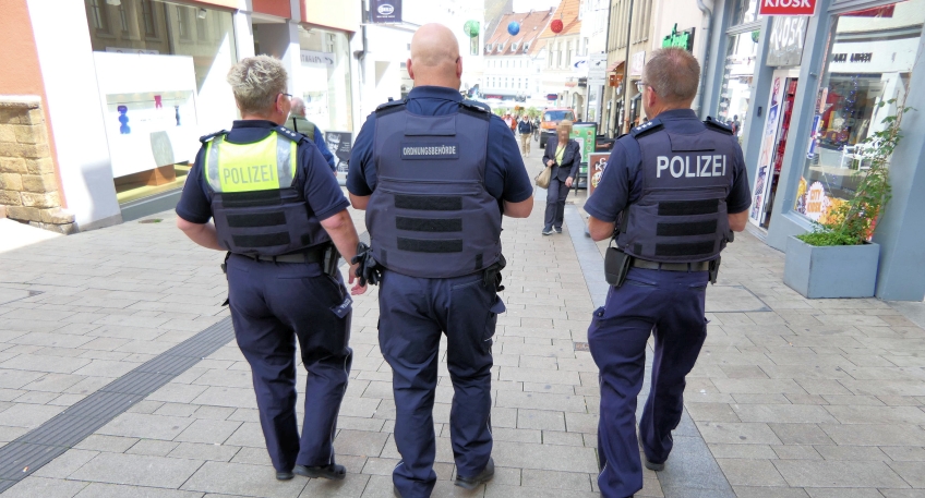 https://www.hallo-minden.de/data-minden/Archiv_Bilder/2025/202508_August/20250806_hallo_minden_kontrolle_1.jpg