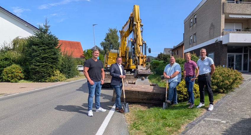 https://www.hallo-minden.de/data-minden/Archiv_Bilder/2025/202508_August/20250826_hallo_minden_bad_oeynhausen_Baustart_Burgerradweg_Bergkirchener_Strae.jpg