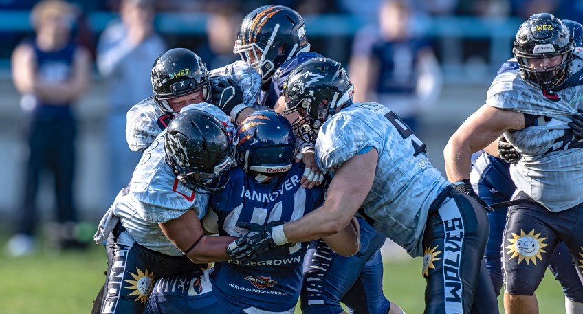 https://www.hallo-minden.de/data-minden/Archiv_Bilder/2025/202509_September/20250924_hallo_minden_minden_wolves_Defense_Hendric-Noah_Pieper.jpg