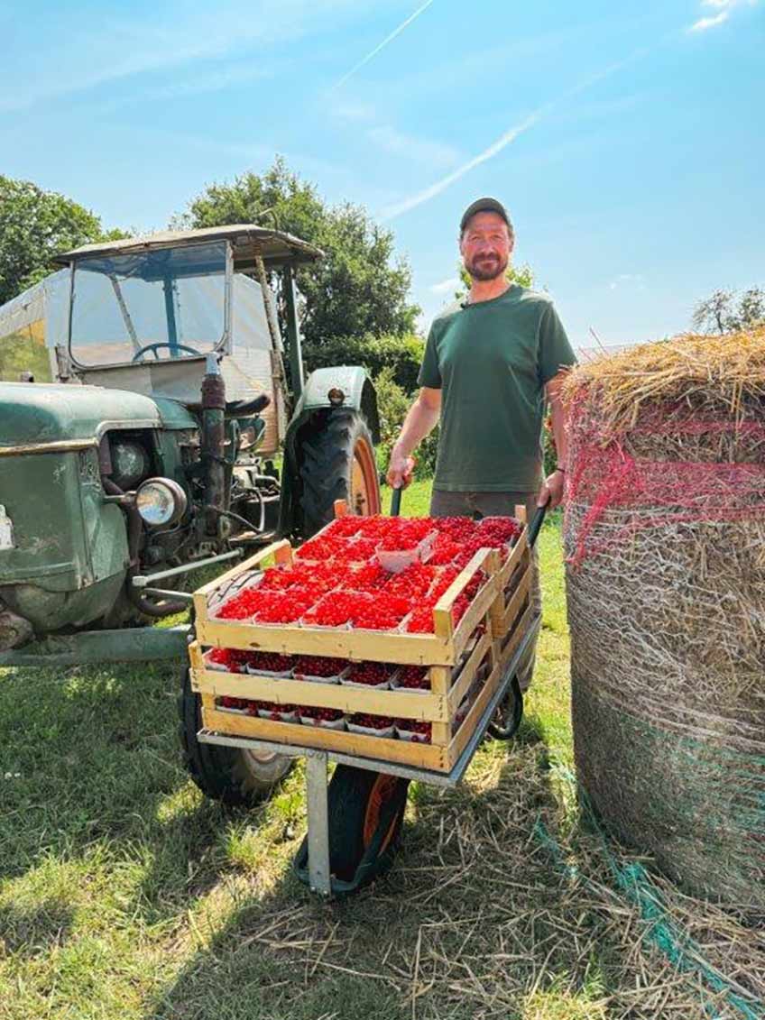 20251107 hallo minden milla 00