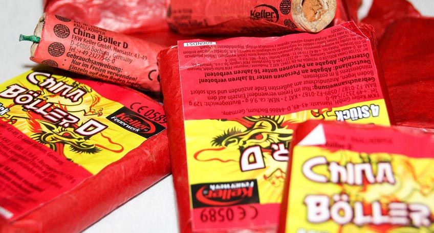 In Vorbereitung auf die Silvesternacht weist die Ordnungsbeh&ouml;rde der Stadt Minden auf die geltenden Regelungen zum Umgang mit Feuerwerksk&ouml;rpern hin, die durch &sect; 23 der Ersten Verordnung zum Sprengstoffgesetz (1. SprengV) festgelegt werden. 