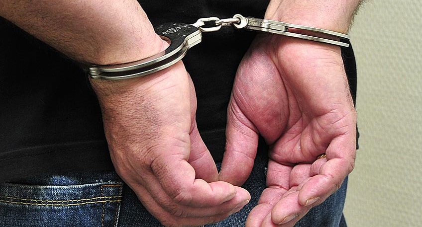 Eine Verkehrskontrolle am Donnerstag endete f&uuml;r einen Autofahrer in der Justizvollzugsanstalt. Nach diversen festgestellten Straftaten wurde der Mann in Minden festgenommen.