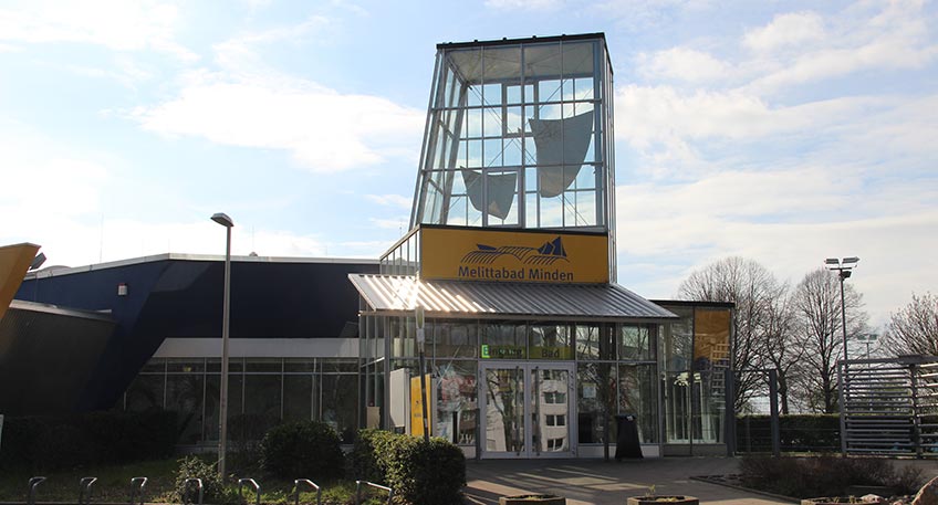 Bekannterma&szlig;en plant die Stadt Minden durch die Mindener B&auml;der GmbH den Neubau des jetzigen Melittabades. Zugleich besch&auml;ftigt sich der Kreis Minden-L&uuml;bbecke mit der Zukunft der sanierungsbed&uuml;rftigen Kreisschwimmhalle. 