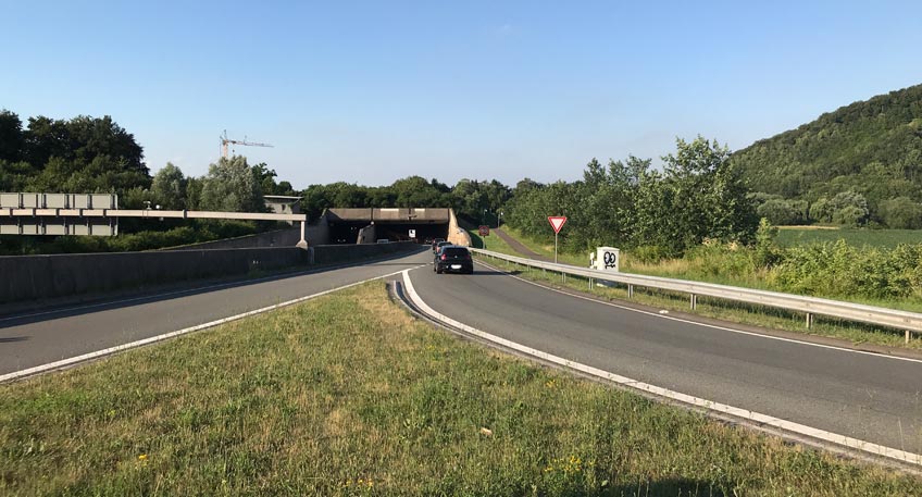 Wegen Reparaturarbeiten eines Energieversorgers muss der Weserauentunnel (B61) am Donnerstag, 23. April, ab 9 Uhr f&uuml;r rund vier Stunden voll gesperrt werden.