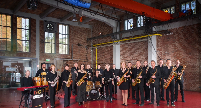 Independent Sound Orchestra bei 'Martini um 12'
