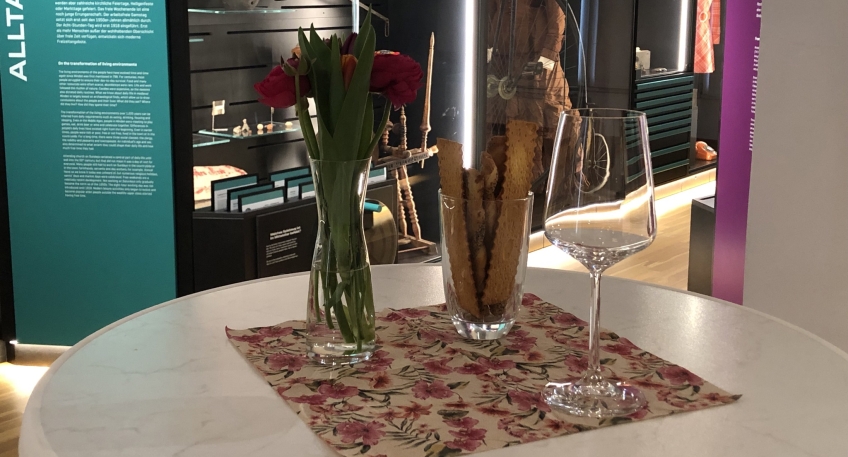 https://www.hallo-minden.de/data-minden/Archiv_Bilder/2026/202605_Mai/20260531_hallo_minden_MiMu_Abendfuehrung_Wein.jpg