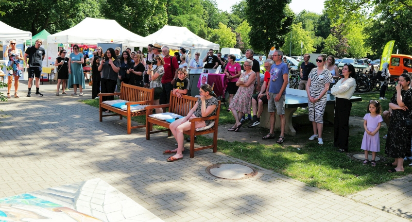 https://www.hallo-minden.de/data-minden/Archiv_Bilder/2026/202607_Juli/20260708_hallo_minden_minden_Viele_Menschen_kamen_zum_Sommerfest_am_Begegnungszentrum1.jpg