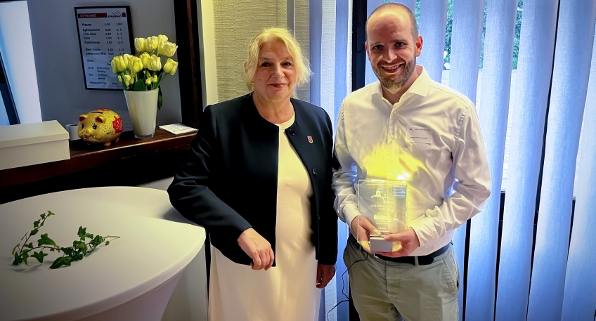 https://www.hallo-minden.de/data-minden/Archiv_Bilder/2026/202607_Juli/20260712_hallo_minden_porta_westfalica_Unternehmerpreis_2.jpg