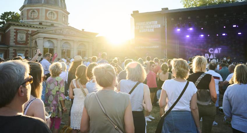 https://www.hallo-minden.de/data-minden/Archiv_Bilder/2026/202607_Juli/20260727_hallo_minden_bad_oeynhausen_Parklichter_c_Peter_Hubbe.jpg
