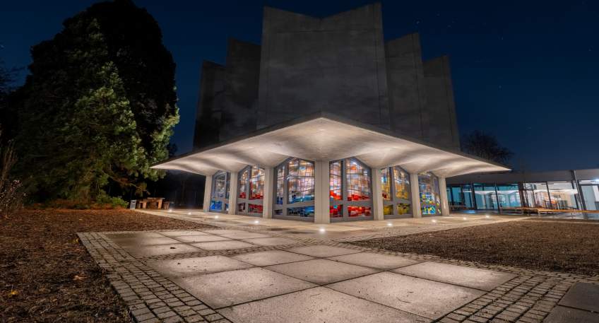 https://www.hallo-minden.de/data-minden/Archiv_Bilder/2026/202609_September/20260913_hallo_minden_gedenkstatte_porta_Fritz-Bauer-Bibliothek-November2025-RLensit_2000x1333.jpg