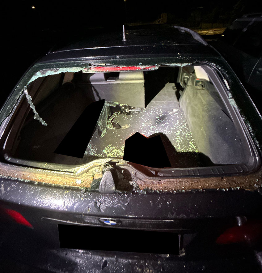 In den vergangenen Nachtstunden haben bisher unbekannte Täter eine Vielzahl von Autos am Portaner Bahnhof aufgebrochen und deren Innenraum durchwühlt.