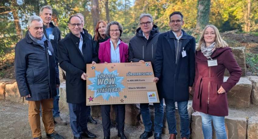 https://www.hallo-minden.de/data-minden/Archiv_Bilder/2026/202610_Oktober/20261025_hallo_minden_minden_uebergabe-foerderung.jpg